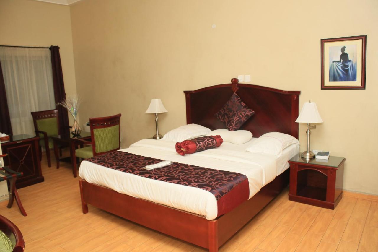 Oxygen Holiday Resort Owerri Exterior photo